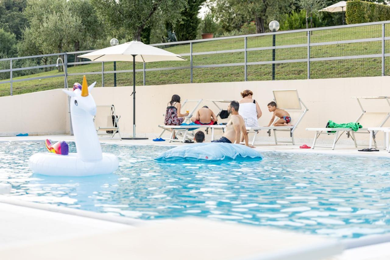 Aparthotel Il Casale Lonato - By Host4U Zewnętrze zdjęcie